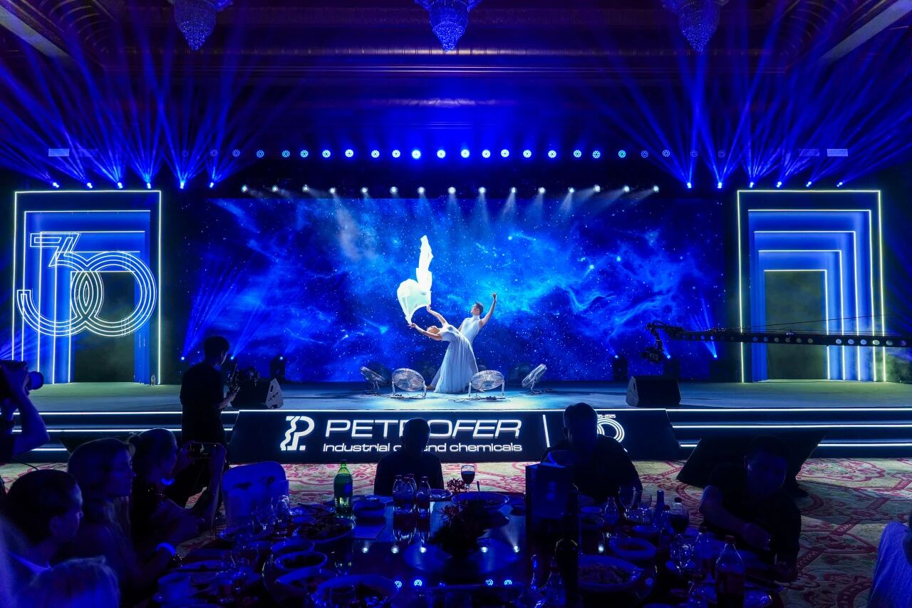 伟德体育 - 综合体育赛事平台|奥体中心相助同伴