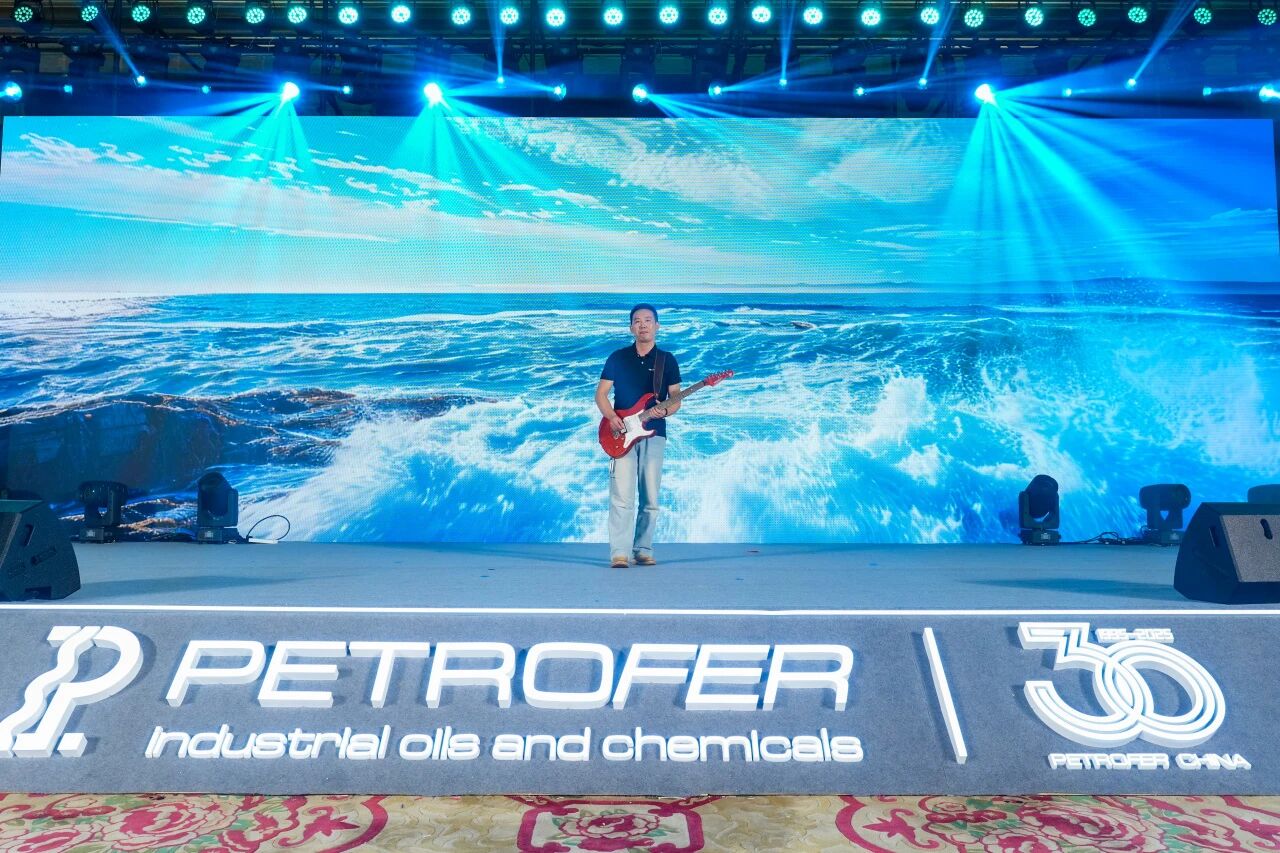 伟德体育 - 综合体育赛事平台|奥体中心相助同伴