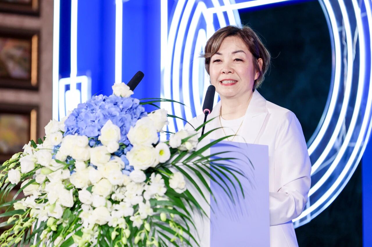 伟德体育 - 综合体育赛事平台|奥体中心相助同伴